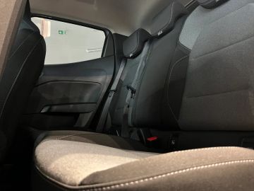 Car image 35