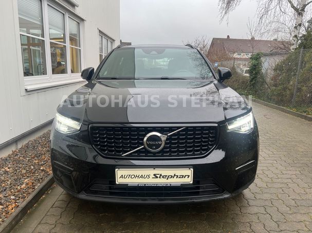 Volvo XC40 Recharge T4 Plus Dark 155 kW image number 5