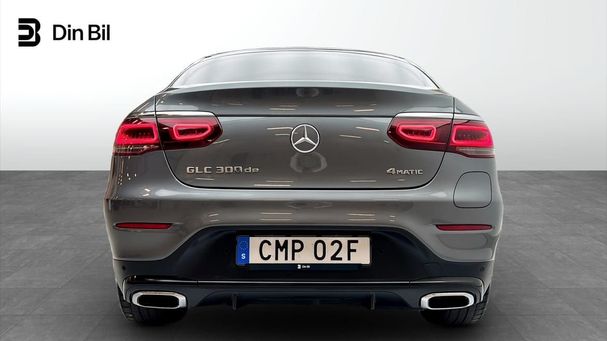 Mercedes-Benz GLC 300 de 4Matic 228 kW image number 3