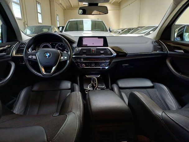 BMW X4 xDrive20d xLine 140 kW image number 27