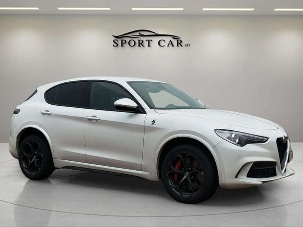 Alfa Romeo Stelvio V6 2.9 Bi-Turbo Quadrifoglio 375 kW image number 12