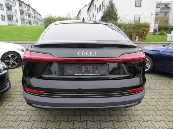 Audi e-tron 50 quattro Sportback 230 kW image number 4