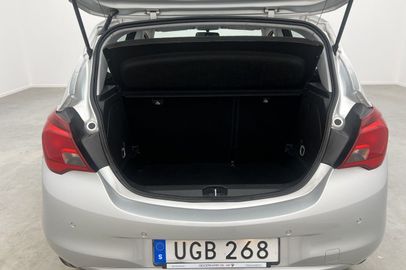 Car image 26