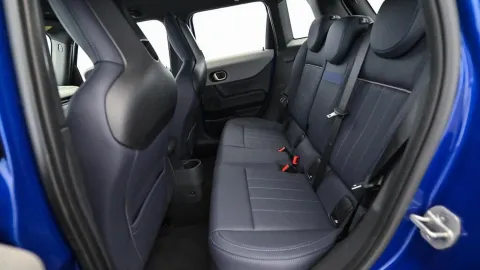 Car image 24