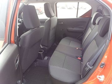 Car image 11