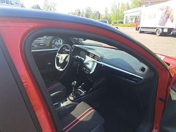 Car image 13