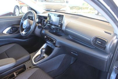 Car image 6