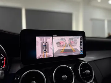 Car image 32