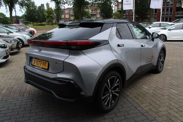 Toyota C-HR 1.8 Hybrid Executive 90 kW image number 3