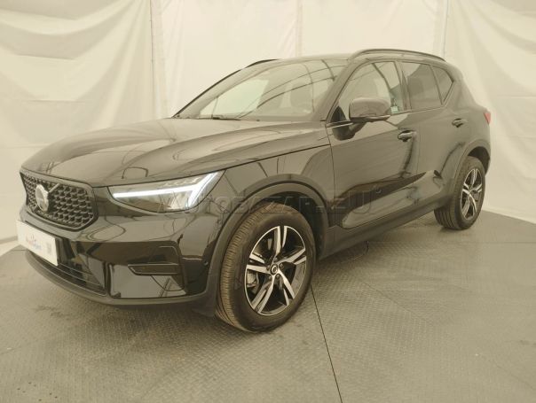 Volvo XC40 B3 Plus Dark 120 kW image number 1