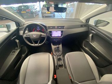 Car image 12