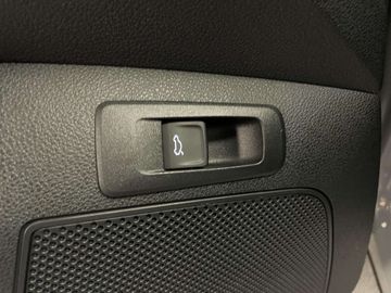 Car image 41