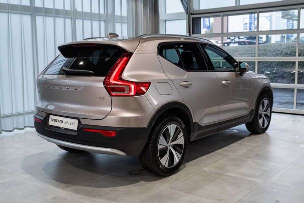 Volvo XC40 B3 Core 120 kW image number 7