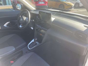 Car image 10