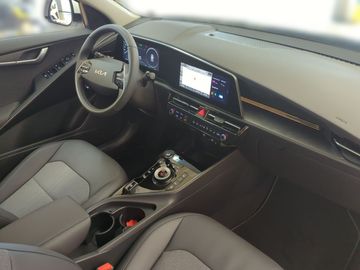 Car image 17