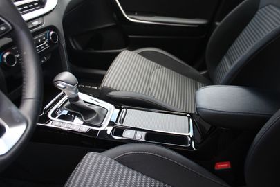 Car image 31