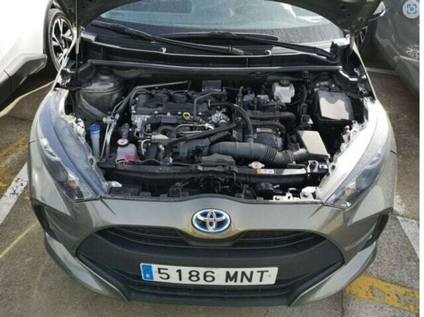 Toyota Yaris CVT 85 kW image number 8