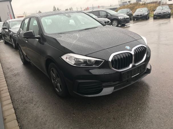 BMW 118i 103 kW image number 1