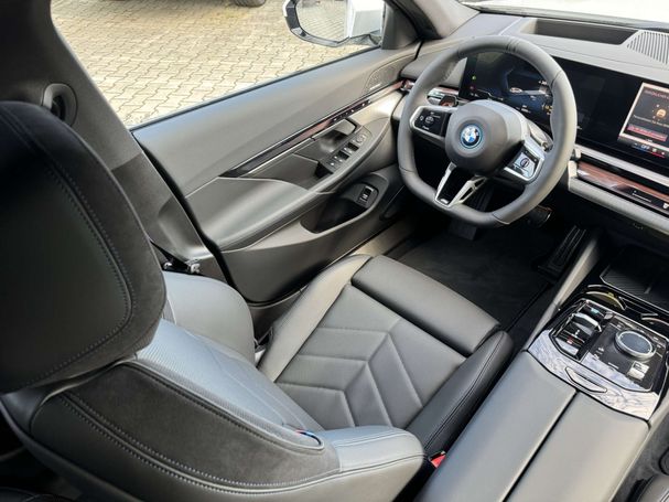 BMW i5 eDrive40 250 kW image number 20