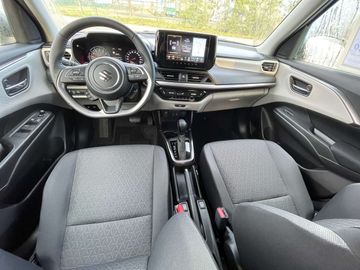 Car image 11