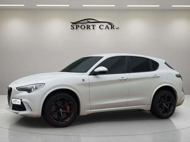 Alfa Romeo Stelvio V6 2.9 Bi-Turbo Quadrifoglio 375 kW image number 2