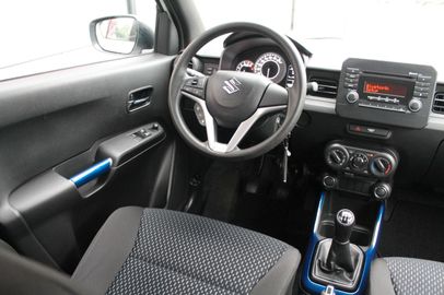 Car image 11