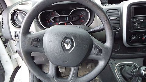 Car image 30