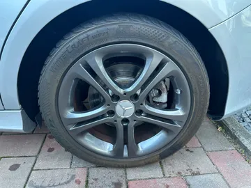 Car image 36