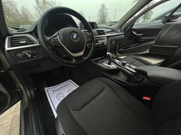 BMW 320d Touring Sport Line 140 kW image number 28