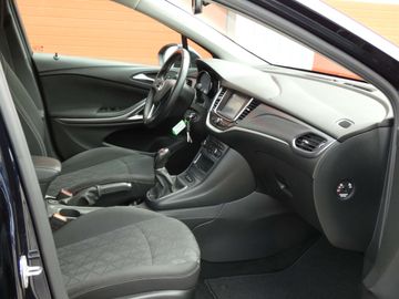 Car image 22