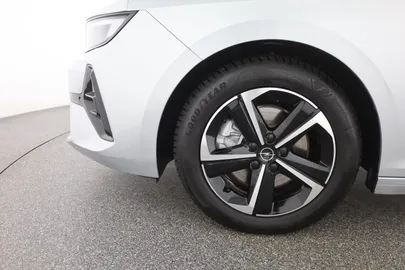 Car image 29