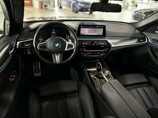 BMW 530 Touring xDrive 215 kW image number 33