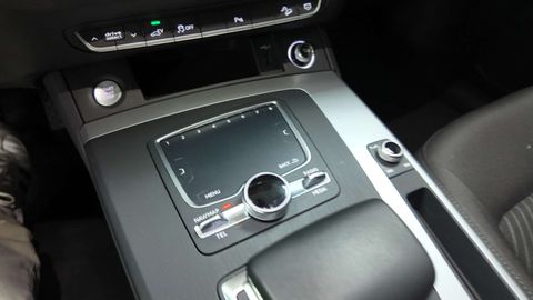 Car image 37