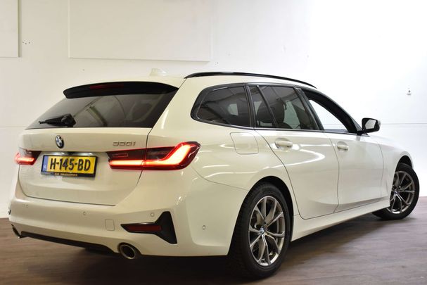 BMW 320i Touring 135 kW image number 3