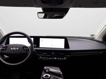 Car image 32