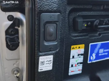 Car image 33