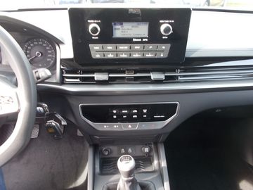 Car image 24