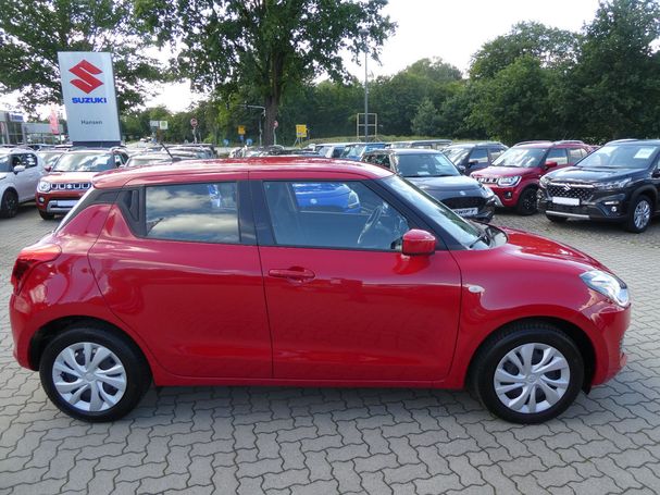 Suzuki Swift 1.2 Dualjet Hybrid Club 61 kW image number 4