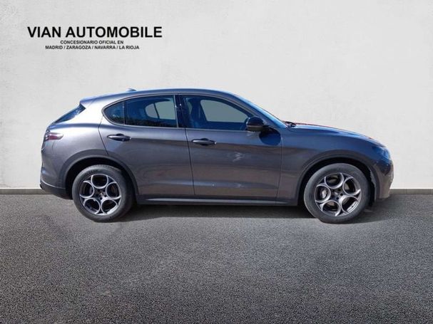 Alfa Romeo Stelvio 2.2 118 kW image number 4