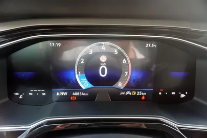Car image 33