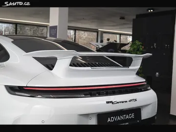 Car image 24