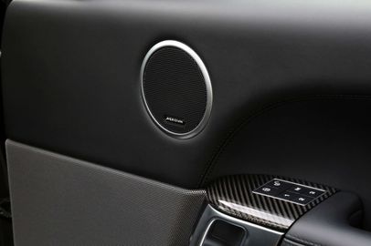 Car image 33