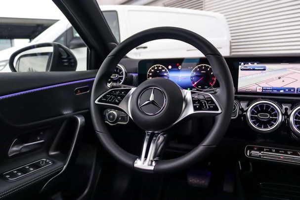 Mercedes-Benz A 180 100 kW image number 26