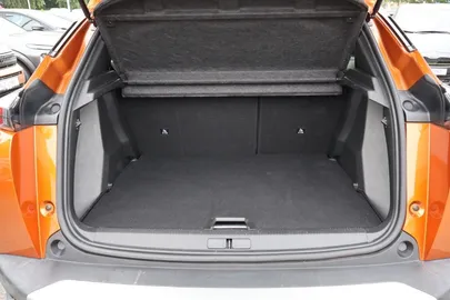 Car image 37