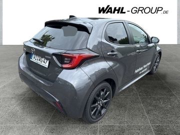 Car image 4