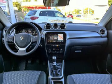 Car image 23