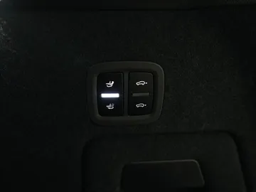 Car image 50
