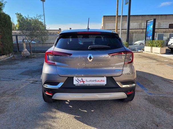 Renault Captur E-Tech Hybrid 145 105 kW image number 3