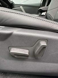 Car image 41