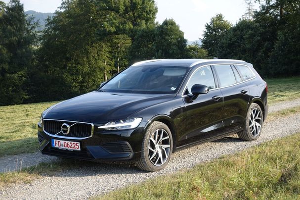 Volvo V60 T6 R AWD Momentum 251 kW image number 2